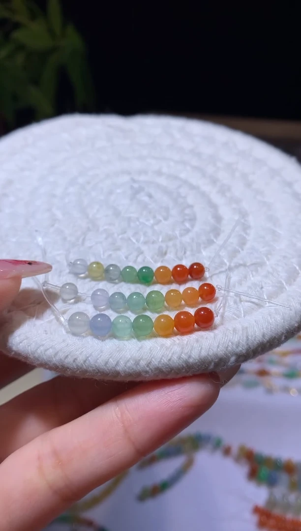 【闪购商品】定制翡翠未镶嵌4.2*彩虹珠一组（多样性发货一件发货）