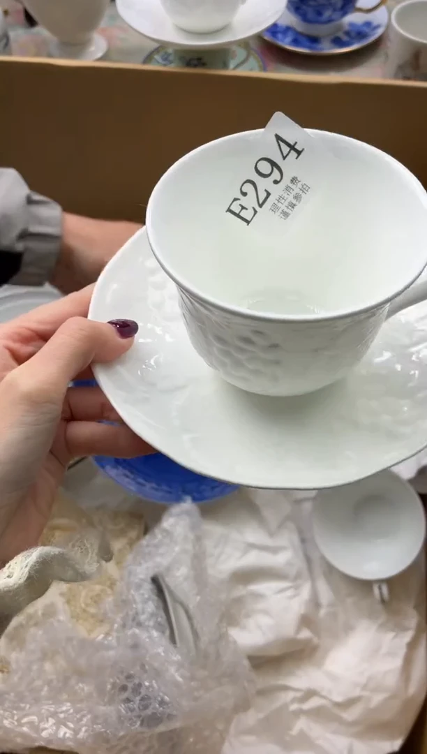 瓷片靠****儿       E294