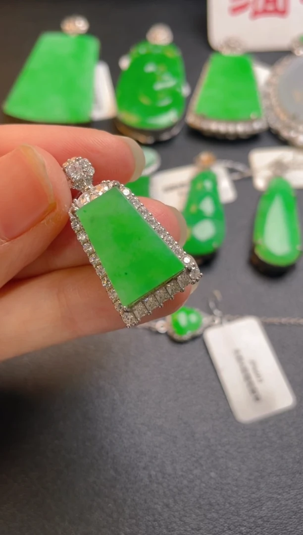 吊坠(不含链)银S925镶嵌翡翠吊坠