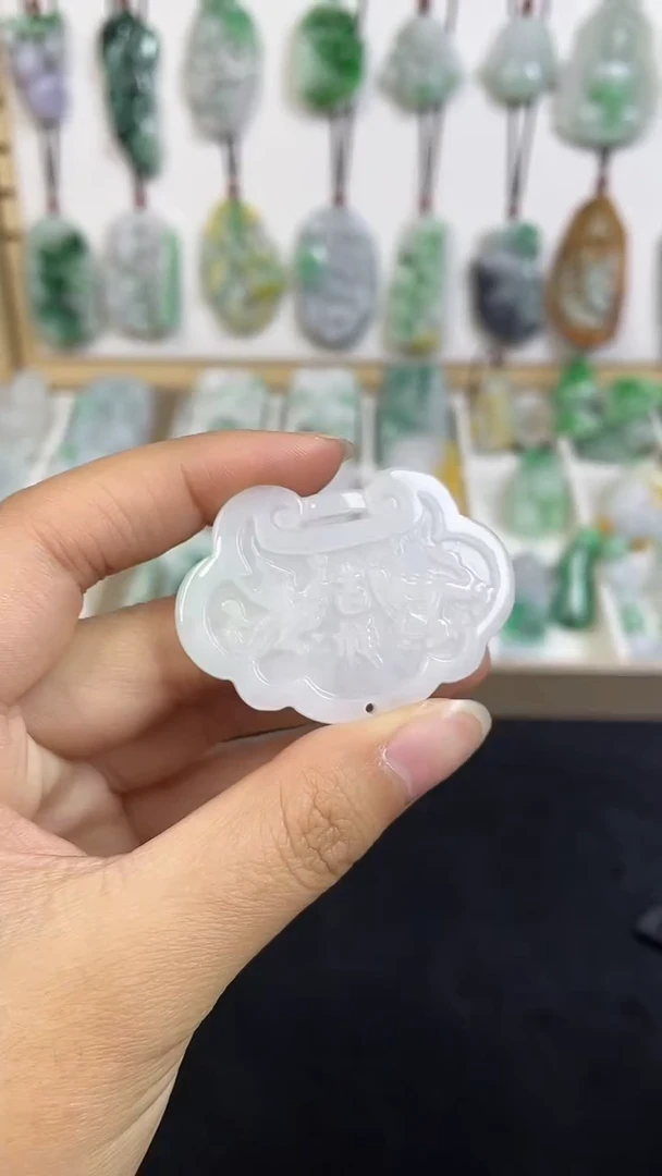 颈饰未镶嵌翡翠1