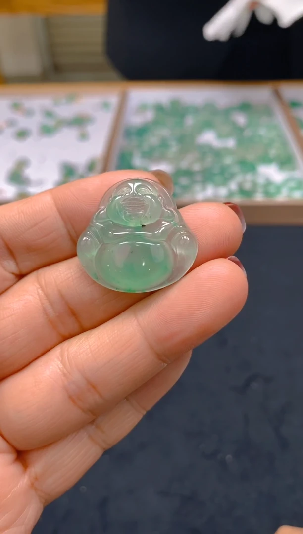 【闪购商品】石英质玉吊坠(赠链)未镶嵌冰美人A货非洲翠，冰种