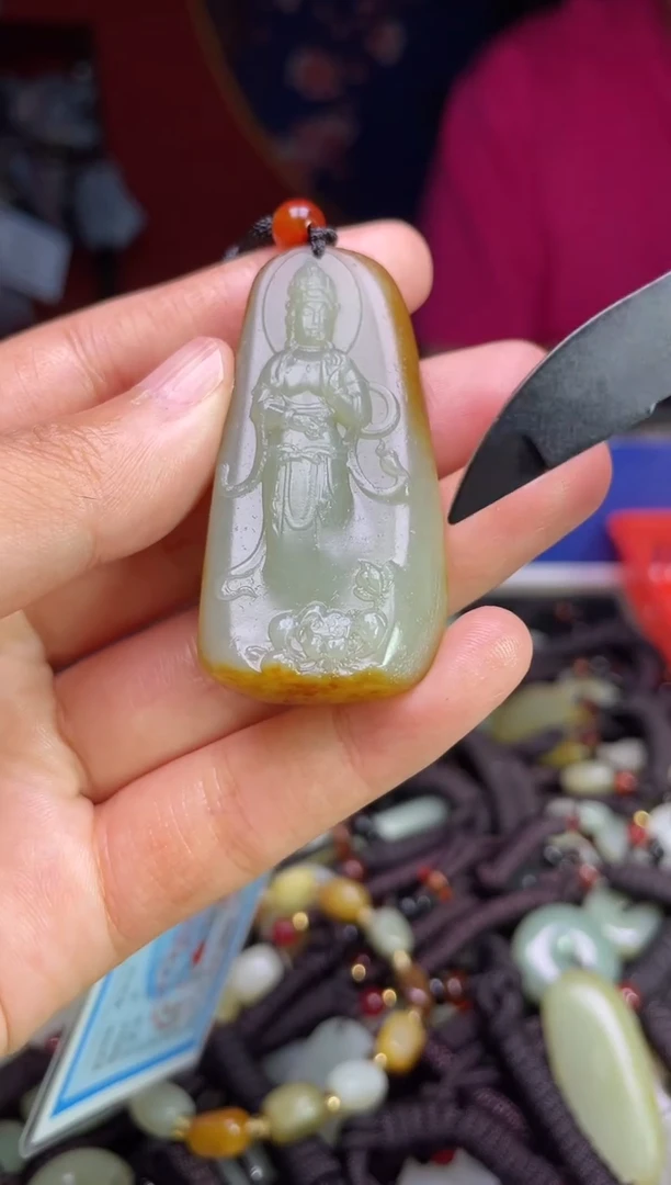 未镶嵌和田玉摆件1