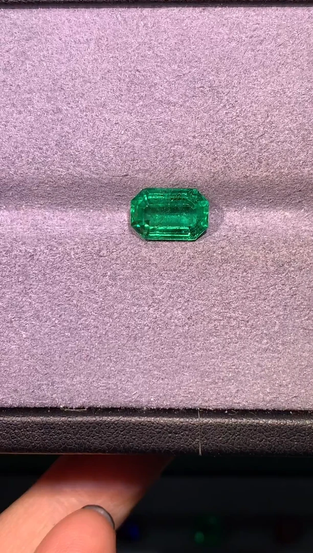 裸石祖母绿2.88ct赞比亚VVG微油吉尔德