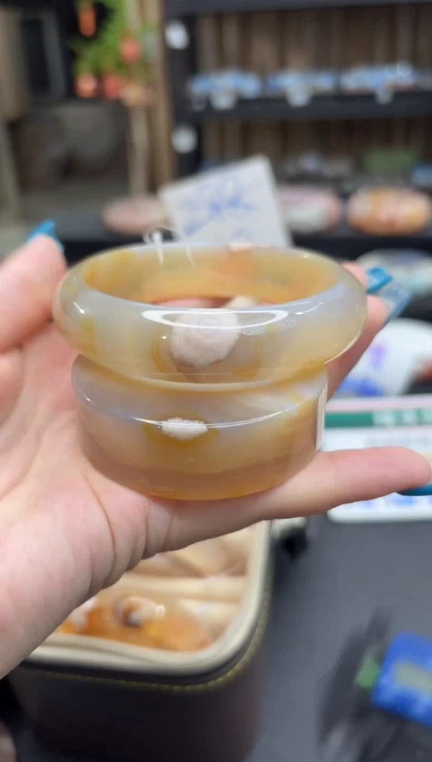 未镶嵌手镯石英质玉51(64圈赠送镯心)