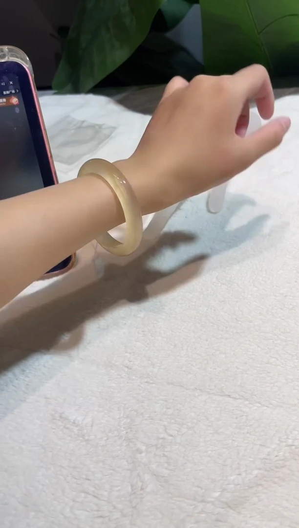手镯玛瑙/玉髓未镶嵌52.7鉴赏期48小时