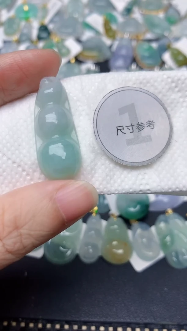 颈饰未镶嵌翡翠天然缅甸A货翡翠