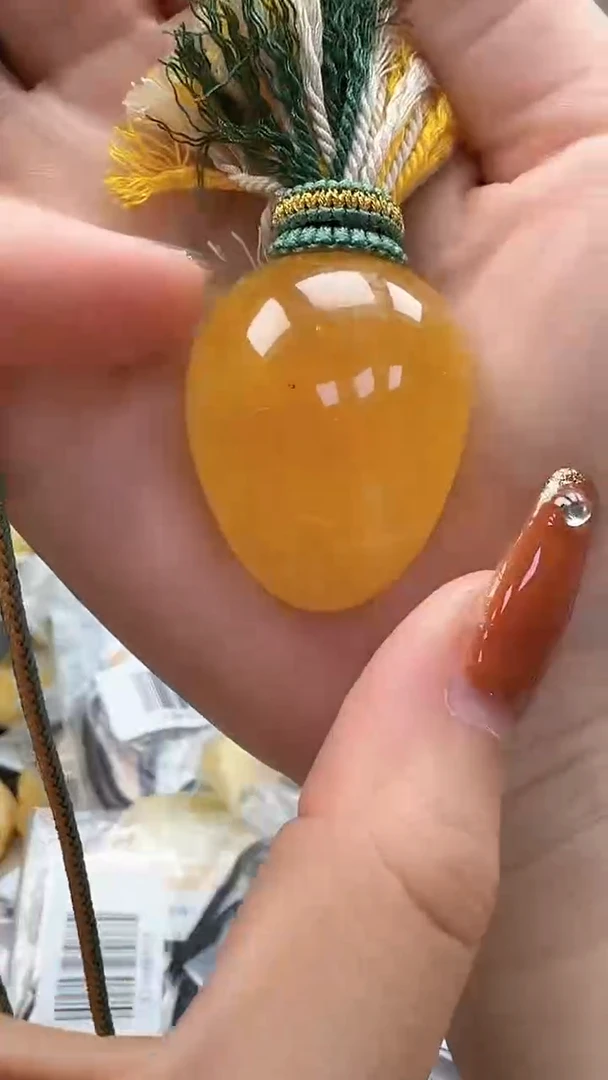 裸石琥珀未镶嵌如图