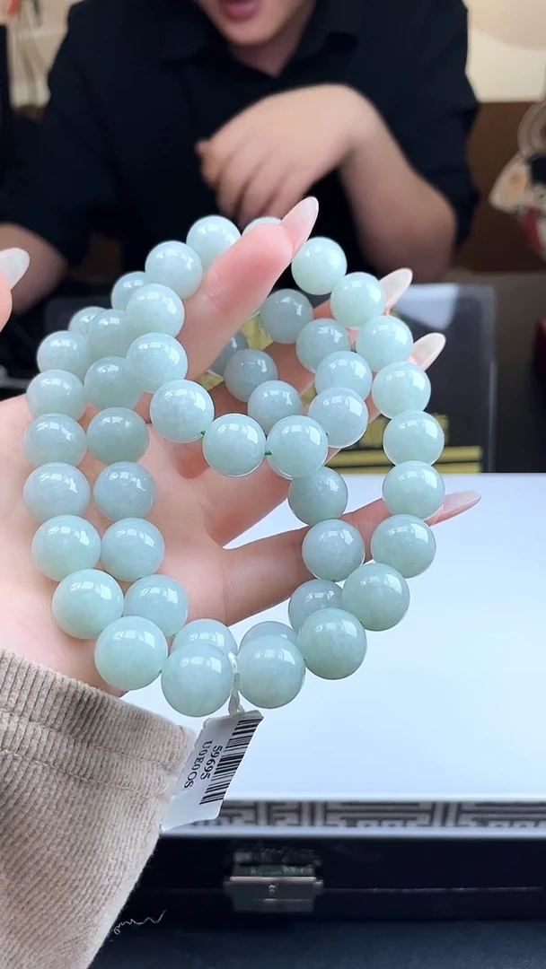 未镶嵌定制翡翠翡翠多样发其一