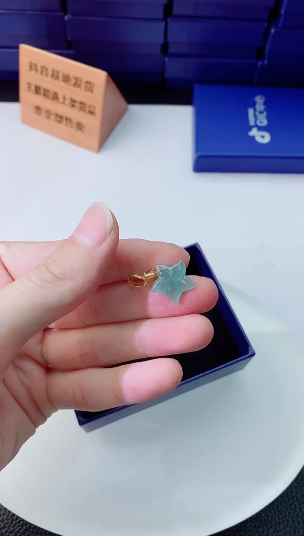 翡翠未镶嵌颈饰1111111