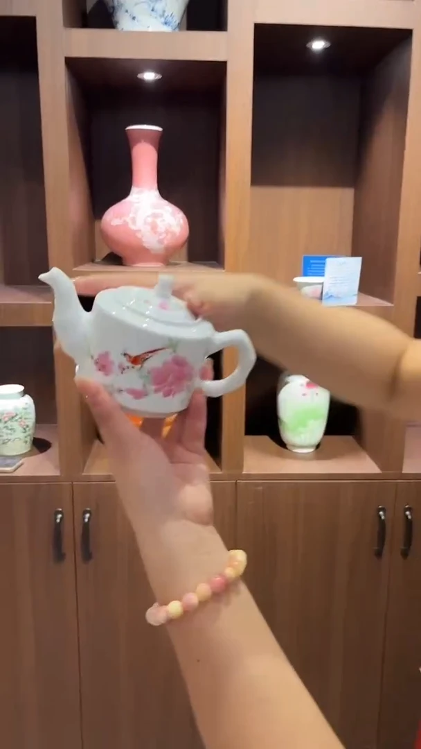 摆件景德镇陶瓷水点桃花竹节壶