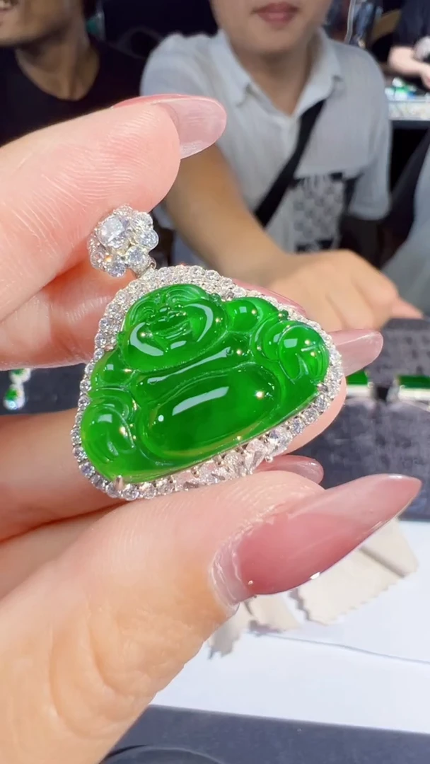 定制翡翠未镶嵌佛公1