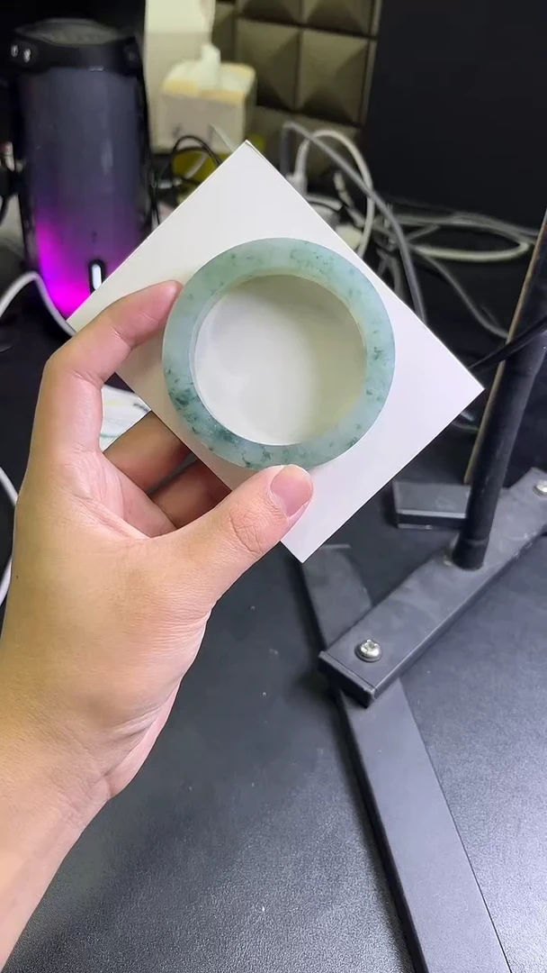 未镶嵌手镯定制翡翠麦*糖定制