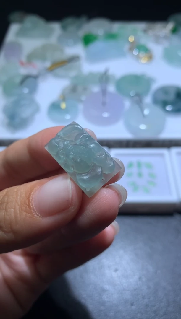 定制翡翠未镶嵌毛货