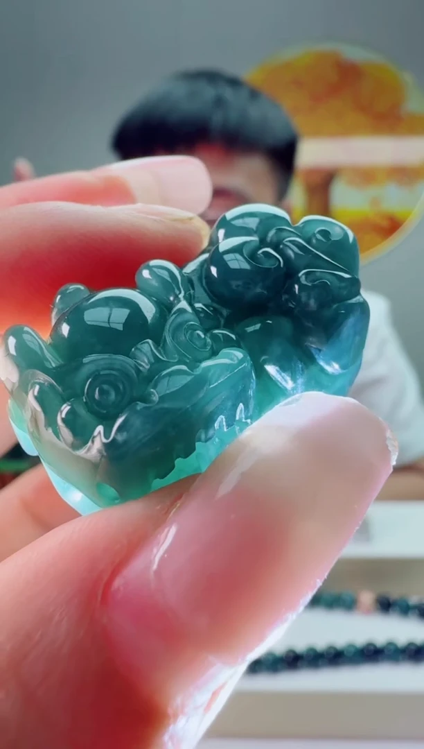 翡翠未镶嵌颈饰貔貅多样性随机发其一