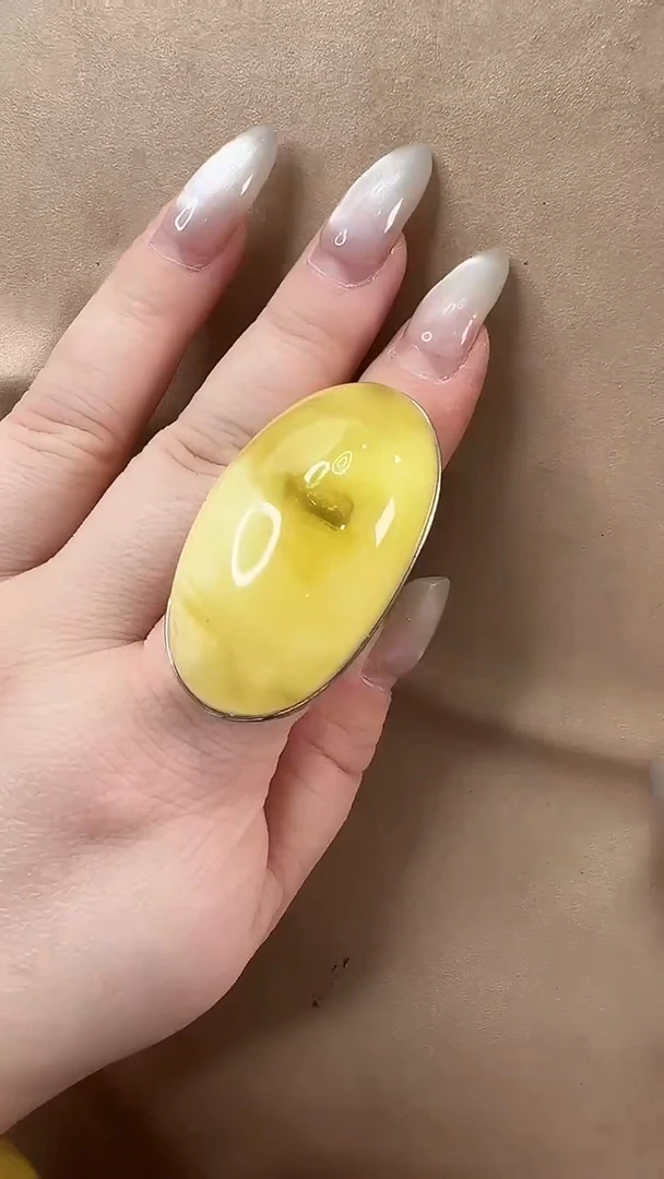 琥珀颈饰未镶嵌戒指