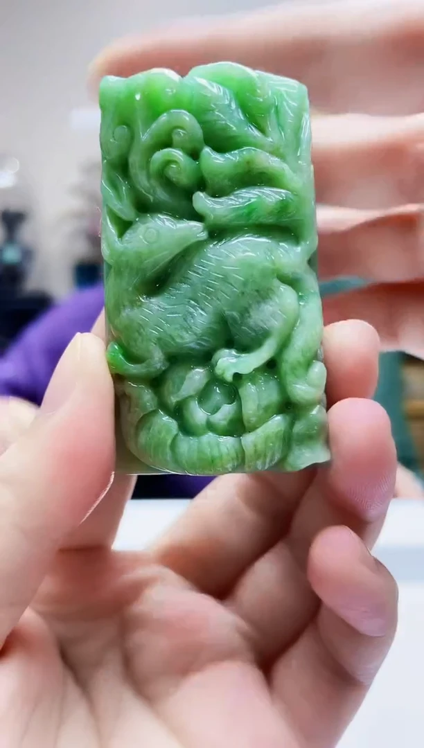 未镶嵌定制翡翠吊坠105