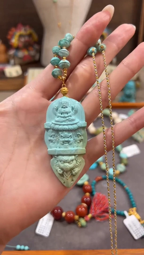 18K金镶嵌绿松石颈饰绿松石项链