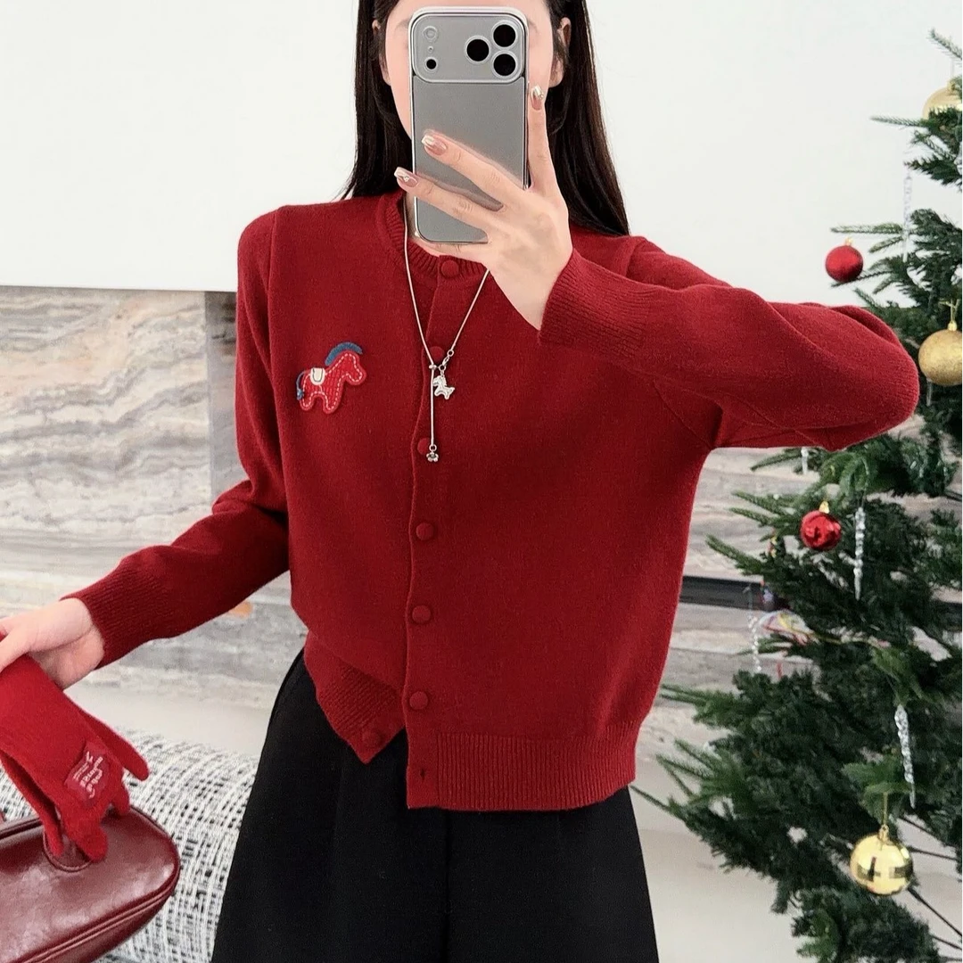 冬季小马刺绣圆领撞色时尚百搭针织开衫HRG2569