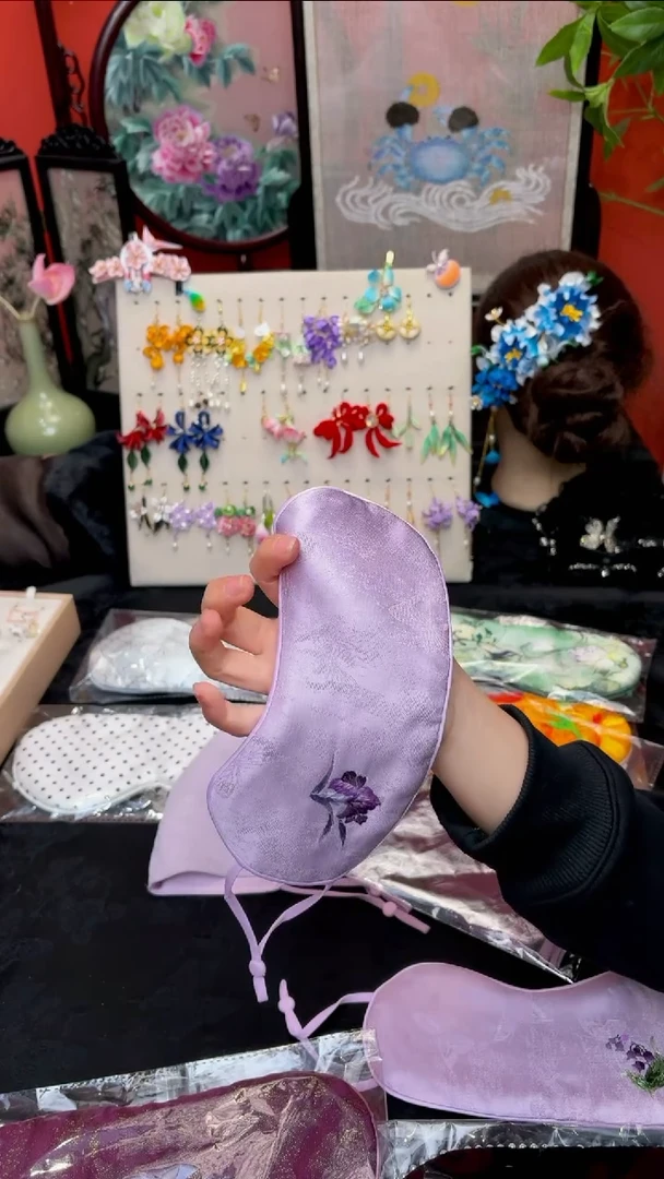 刺绣悠*非遗绒花苏绣饰品