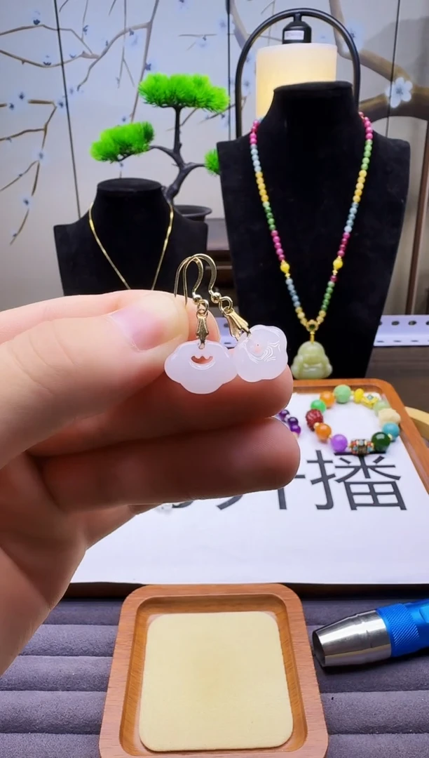 和田玉14K金镶嵌耳饰E83