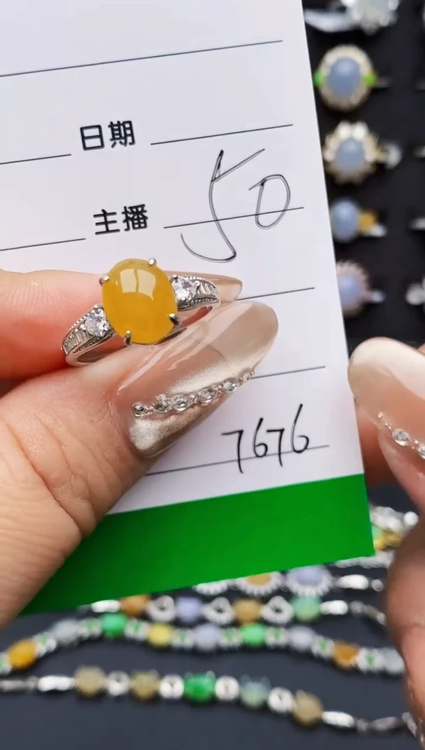 翡翠戒指银S925镶嵌7676