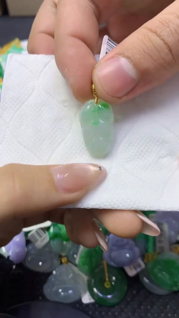 颈饰未镶嵌翡翠天然缅甸翡翠A货