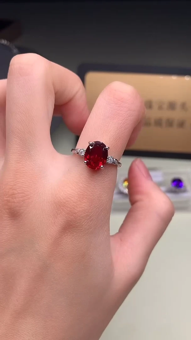 银S925镶嵌戒指红宝石······