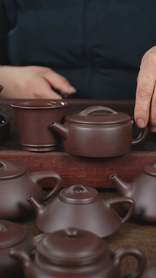 【闪购商品】紫砂茶壶190cc老紫泥汉瓦加主人杯