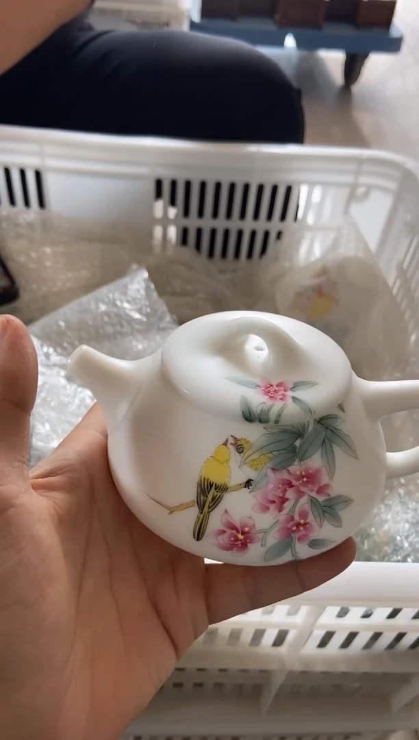 无运费险有瑕疵的摄影的产品有使用过的痕迹有点脏介意勿拍