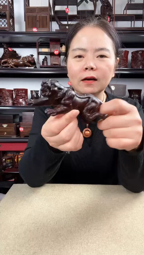 木小老虎老李红木工艺品