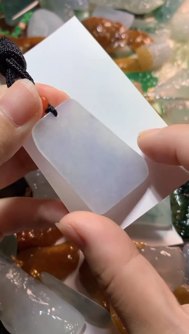 翡翠未镶嵌吊坠(不含链)吊坠