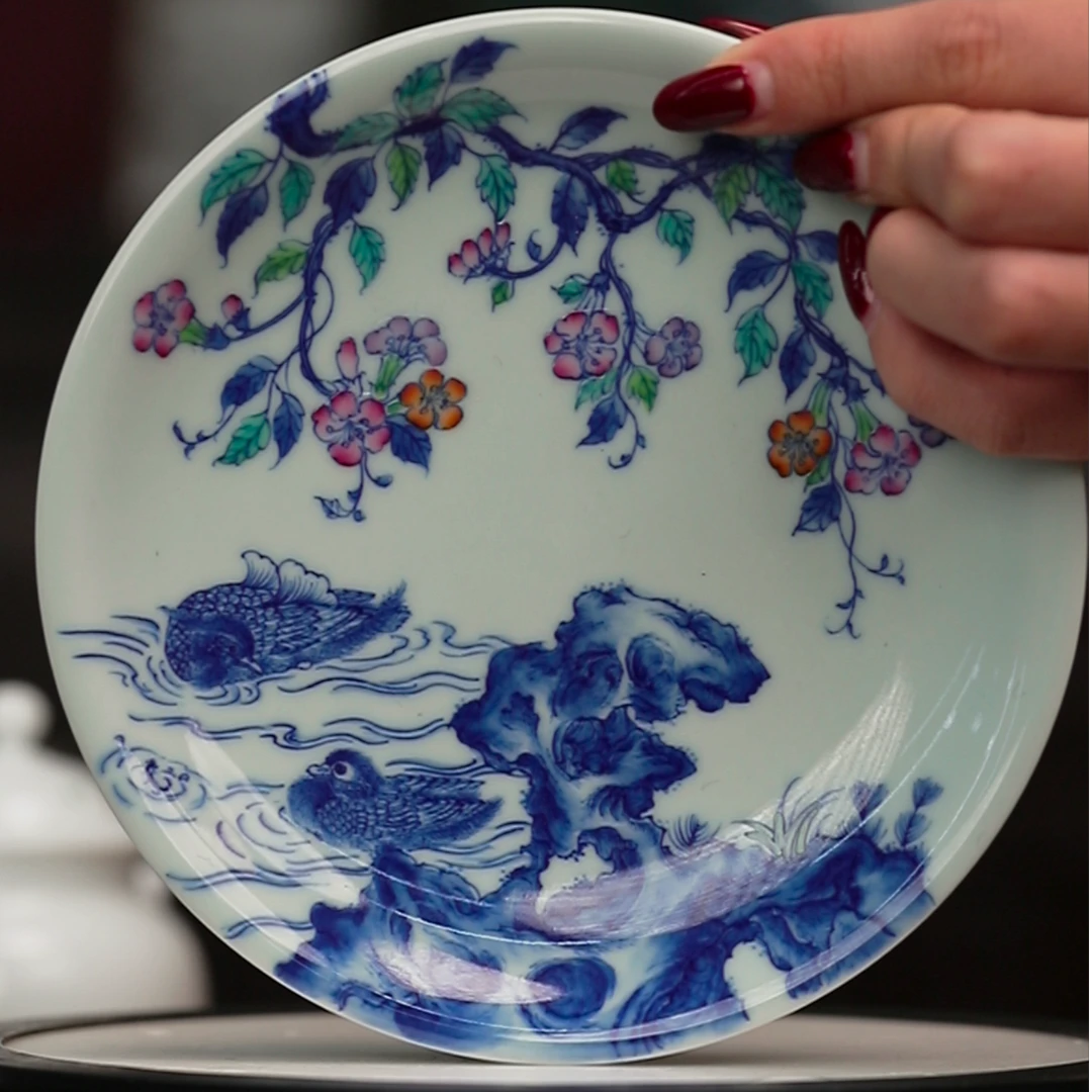 12.3/M45A2/斗彩鸳鸯壶承