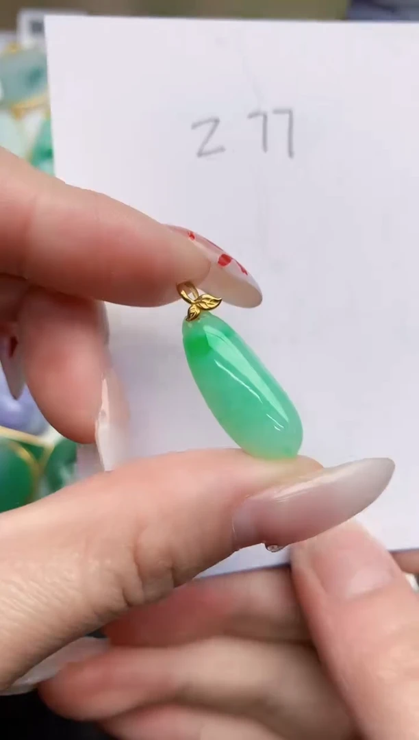 【闪购商品】翡翠颈饰18K金镶嵌0000000000