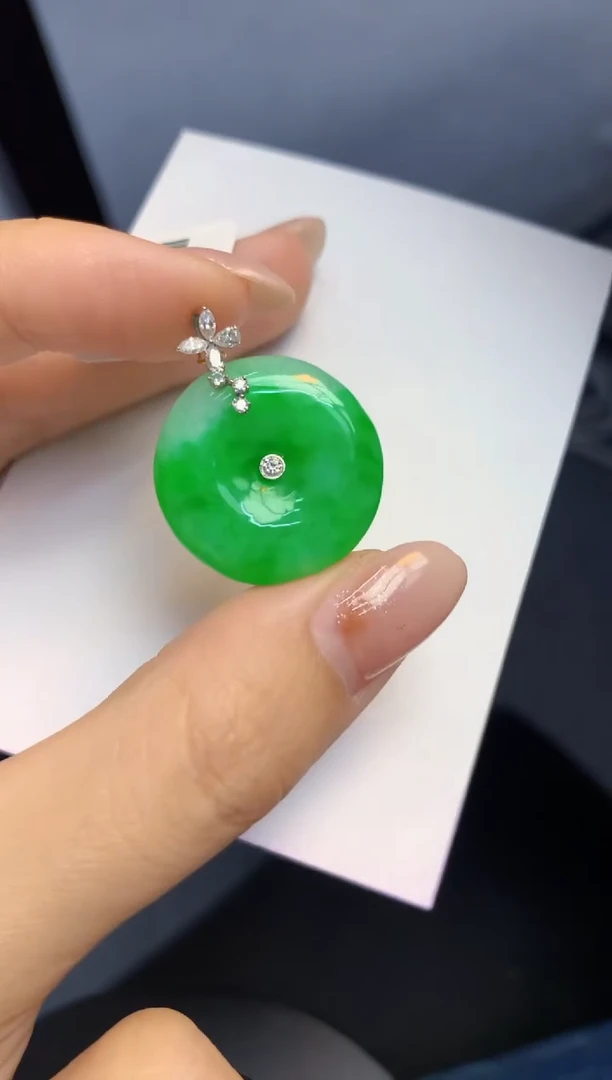 颈饰18K金镶嵌翡翠天然A货缅甸翡翠百元以上9元证书费自理