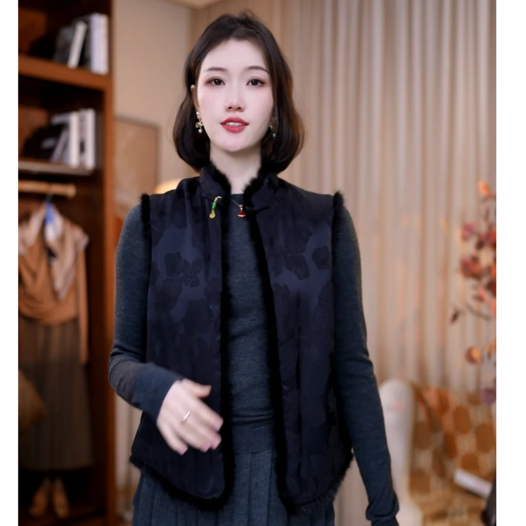 【白小白精选】水光缎提花拼毛国风的设计马甲中式时尚复古百搭1909