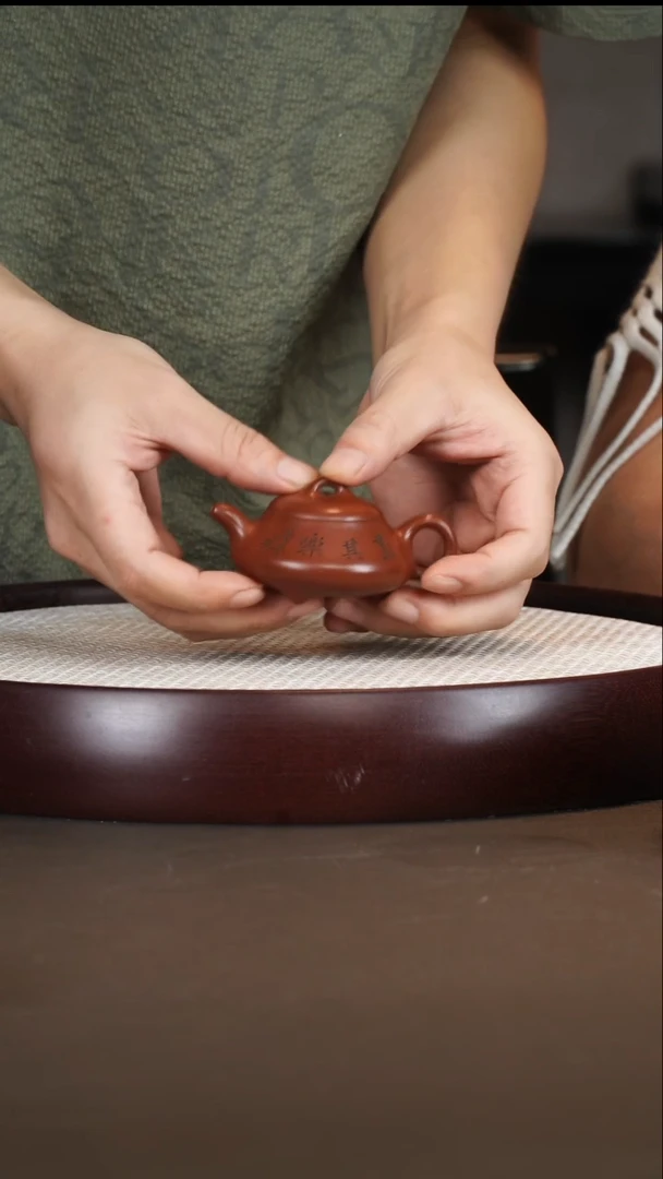 茶壶紫砂史志洪/朱泥/汉棠石瓢/60c
