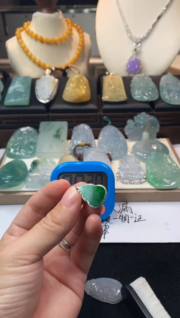 未镶嵌定制翡翠宇*毛货不退不换