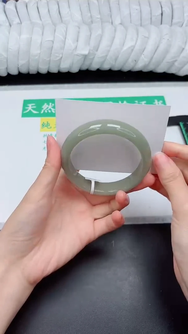 石英质玉手镯未镶嵌247-63.6DGL