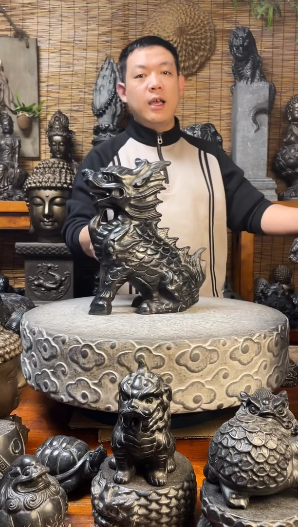 石材35火麒麟天然青石雕刻天然青石雕刻