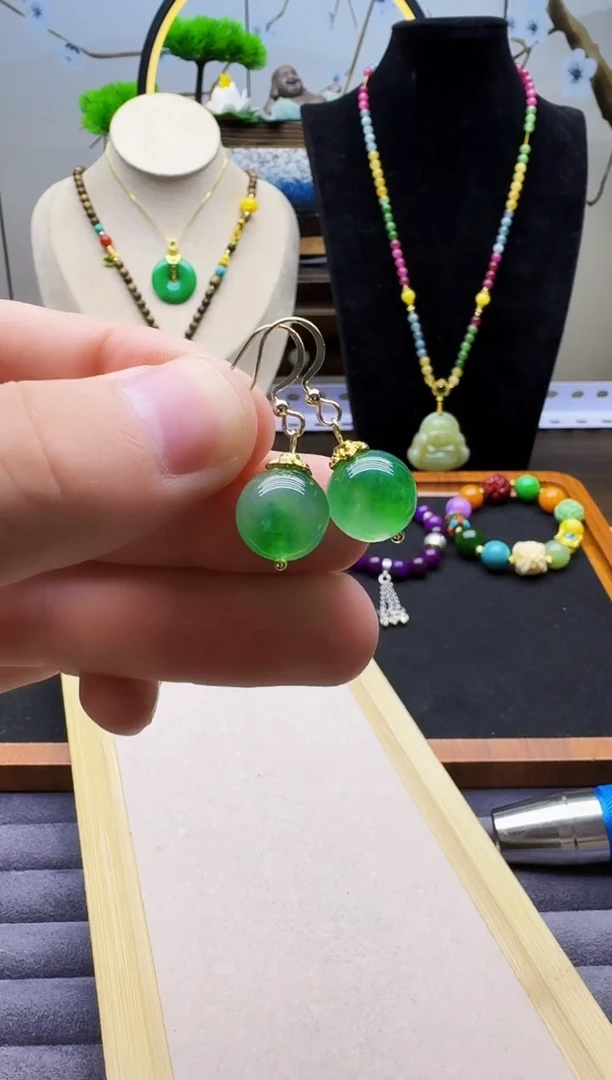 翡翠14K金镶嵌耳饰E96