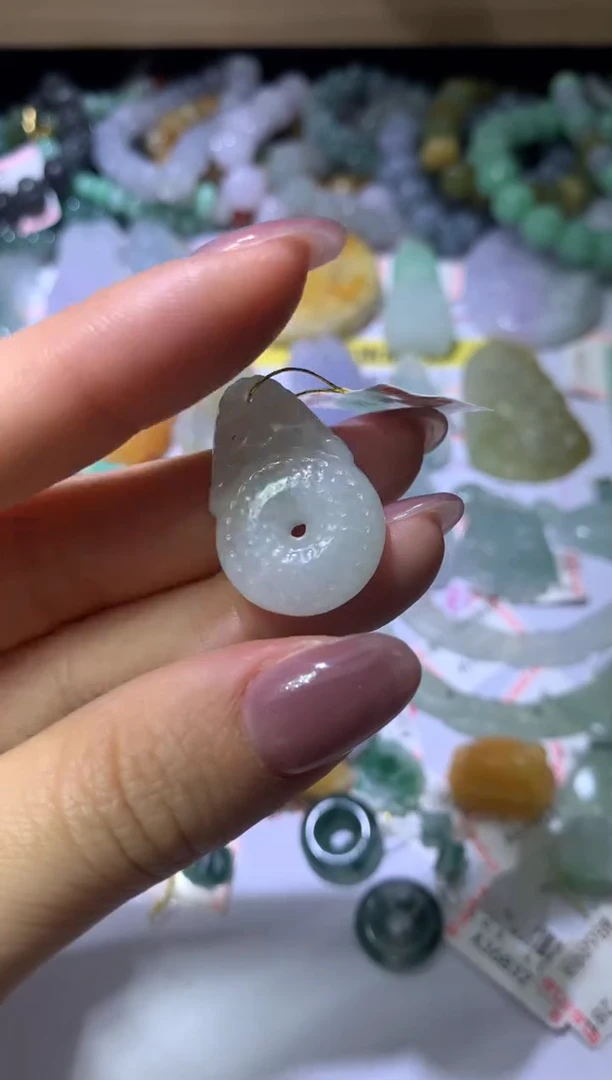 【闪购商品】翡翠颈饰未镶嵌MJX036761