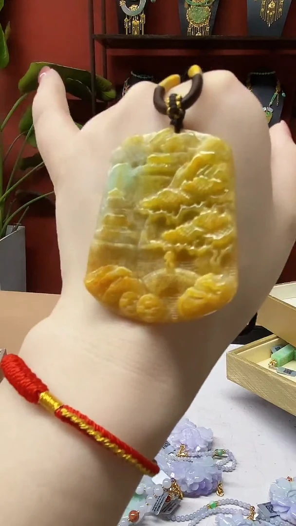 颈饰未镶嵌翡翠吊坠