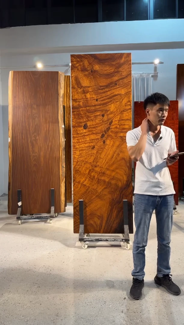 木（非红木类）越**丘胡桃木240*81*6.3