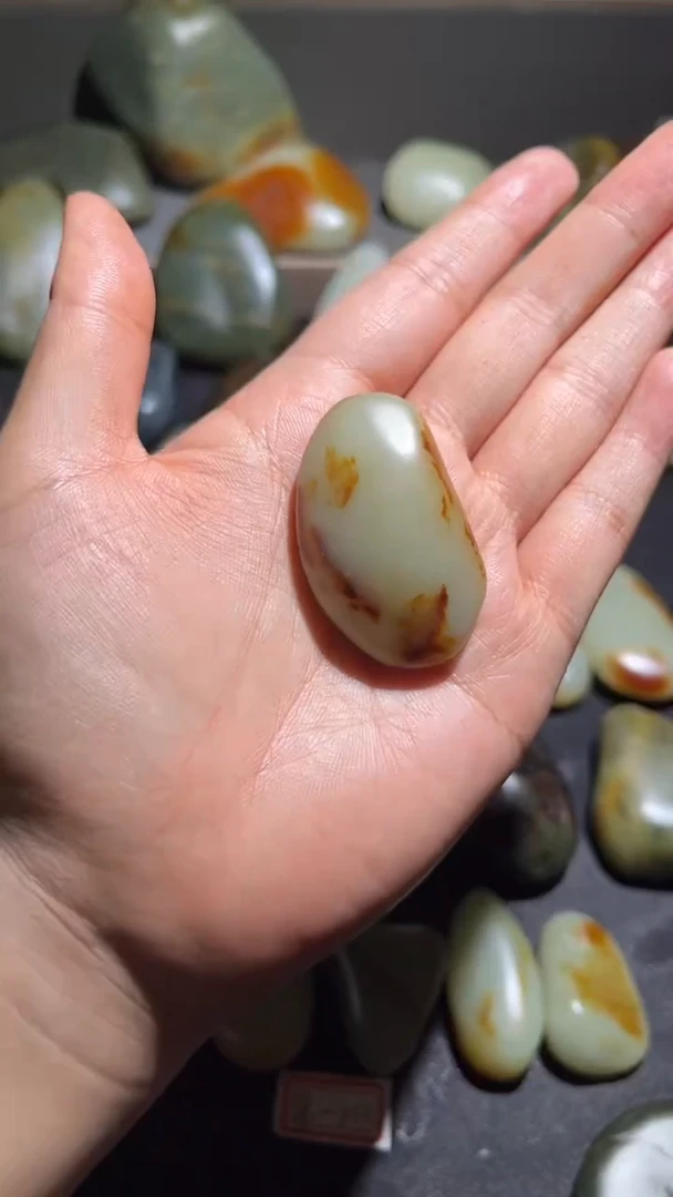 和田玉未镶嵌颈饰和田玉