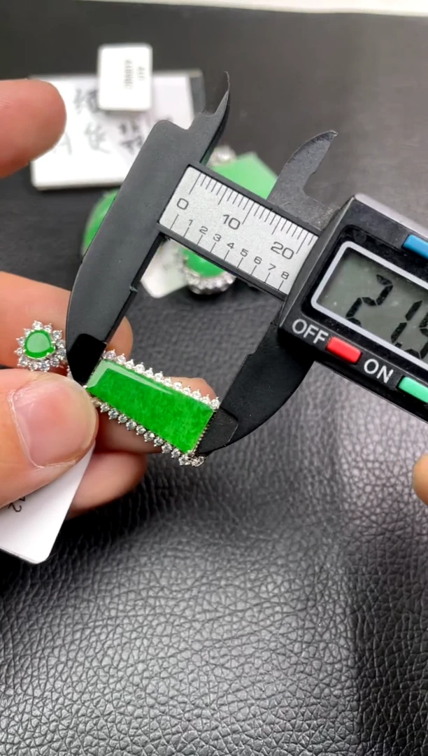 【闪购商品】翡翠吊坠(不含链)银S925镶嵌吊坠