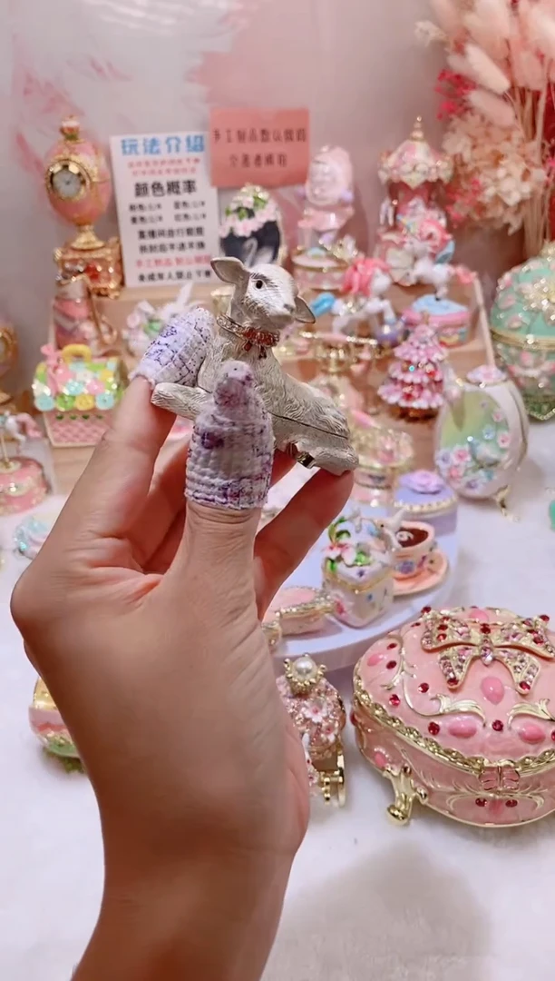 珐琅彩首饰盒摆件