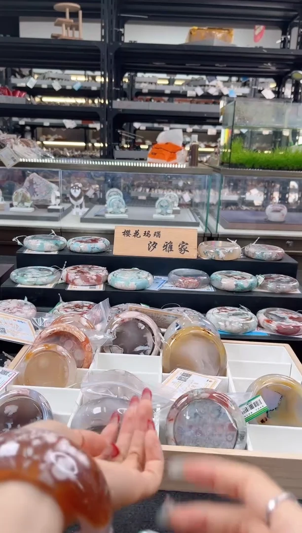 未镶嵌手镯石英质玉六*六圈口（赠品镯心）