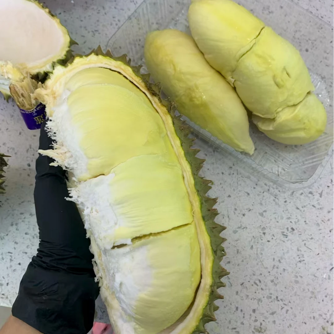 空运泰国树熟金枕榴莲鲜榴莲肉现场称重一斤，一物一拍，金枕核小榴莲小时达金枕泰国