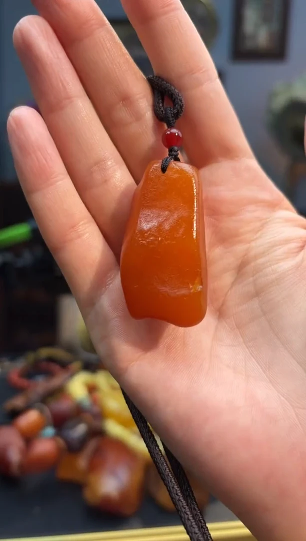 琥珀颈饰未镶嵌吊坠
