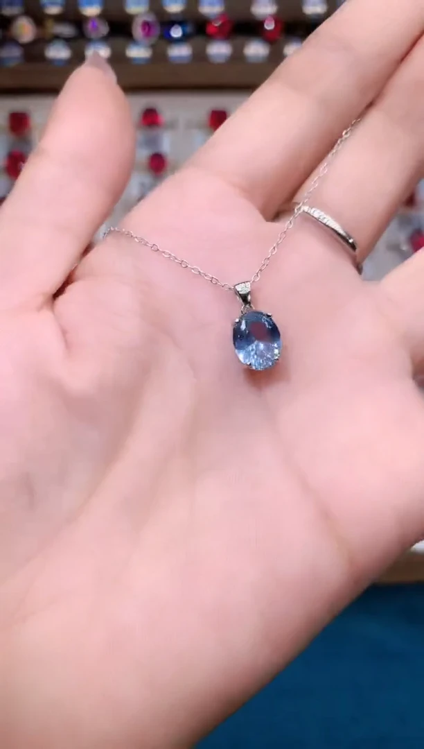 海蓝宝石吊坠(赠链)银S925镶嵌银色810